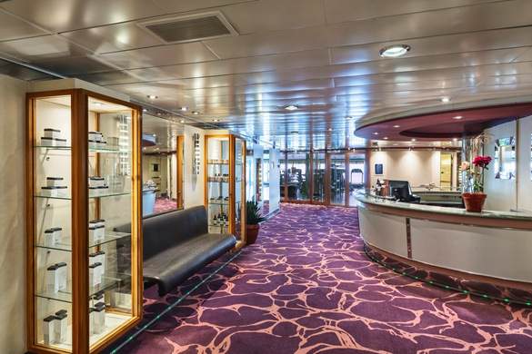 MSC Cruises MSC Sinfonia Reception - Guest Services 6 ©MSC Rights - Ivan Sarfatti.jpg